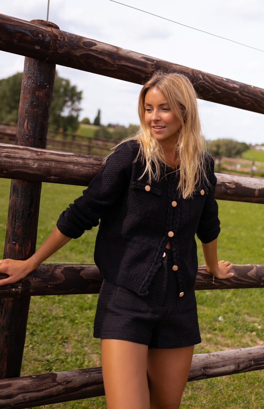 Tyriza Black Cardigan - Image 5